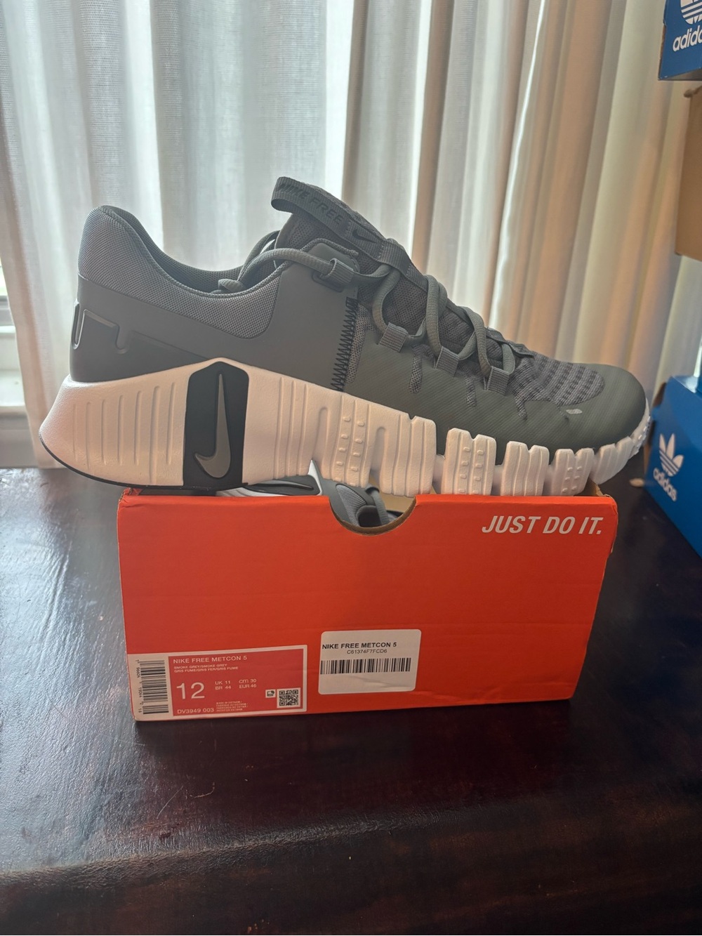 Nike Men’s Free Metcon Training Shoes - Gray/White